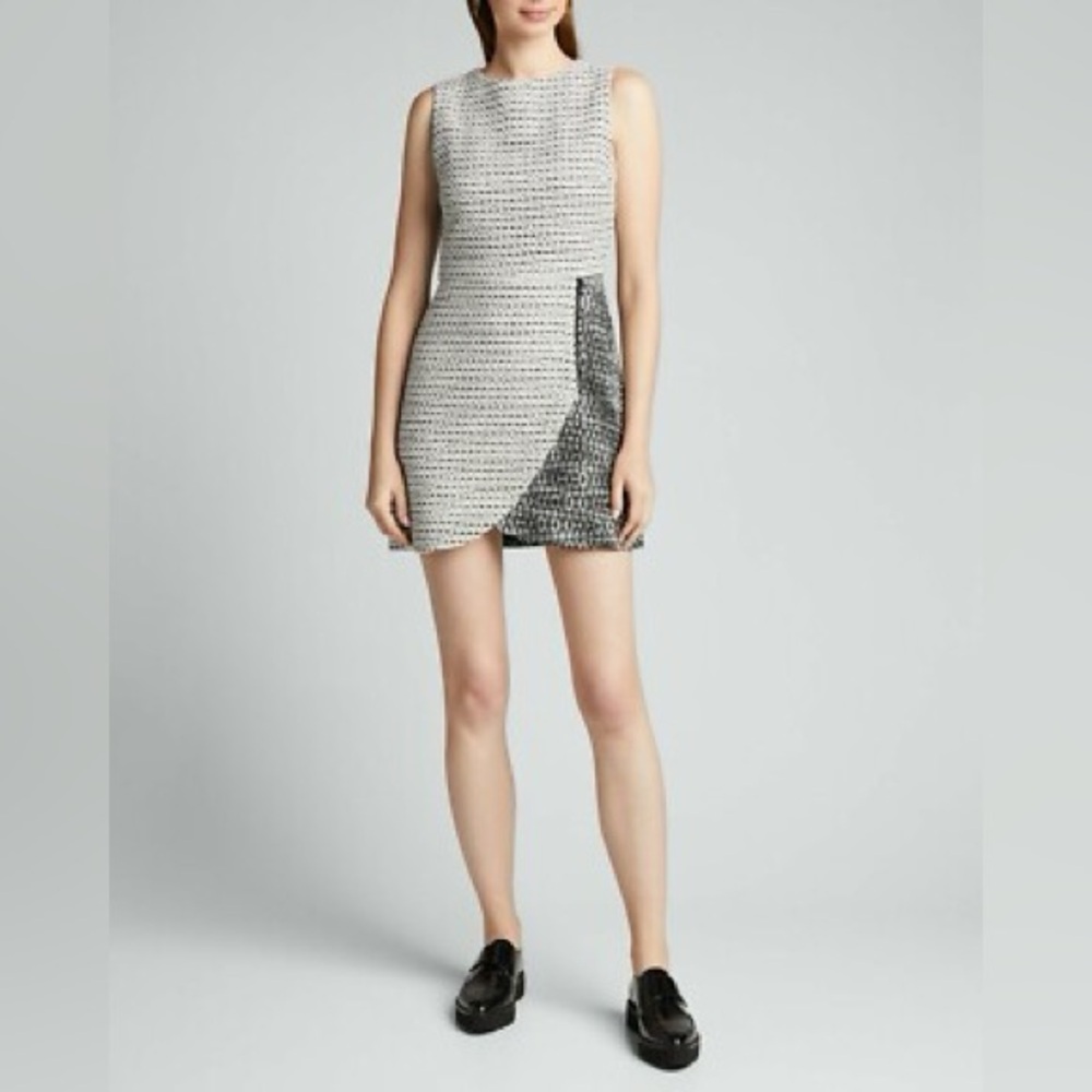 Alice + Olivia Black & White Tweed Sleeveless Dress
Size 4